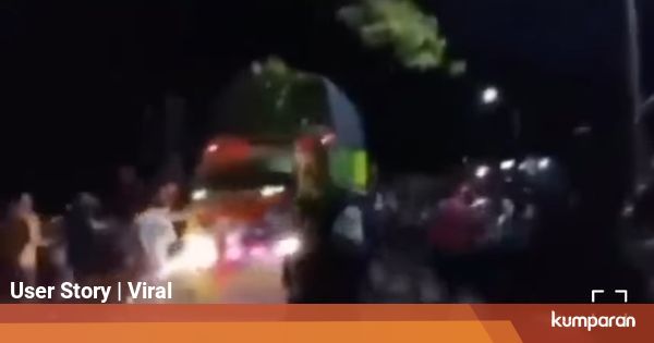 Viral Detik detik Truk Tabrak Kerumunan Balap Liar 